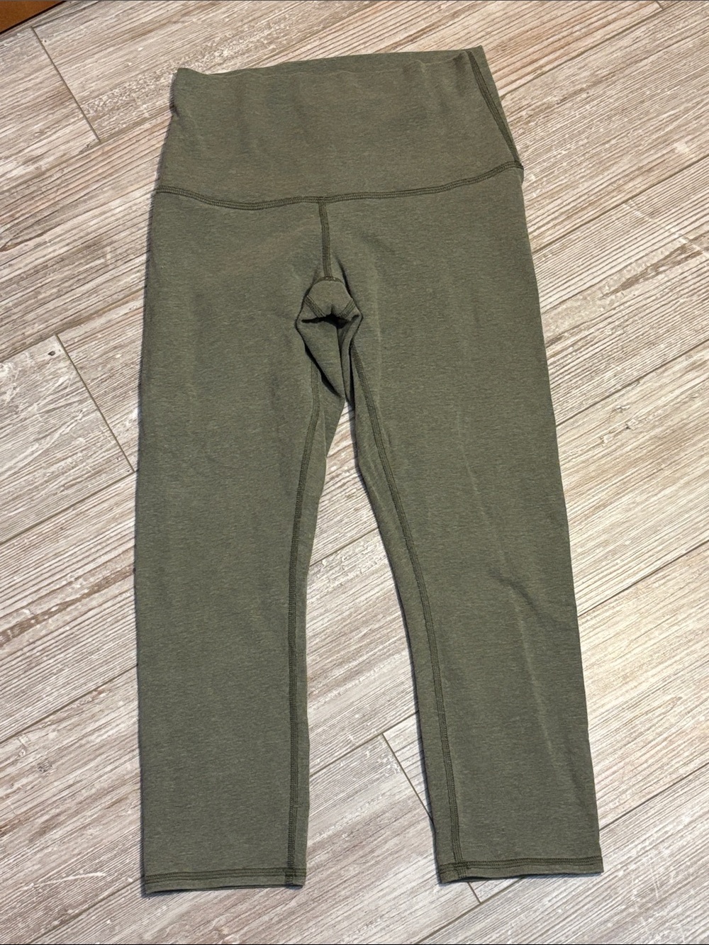 High-Waist Women's Cropped LuluLemon Leggings